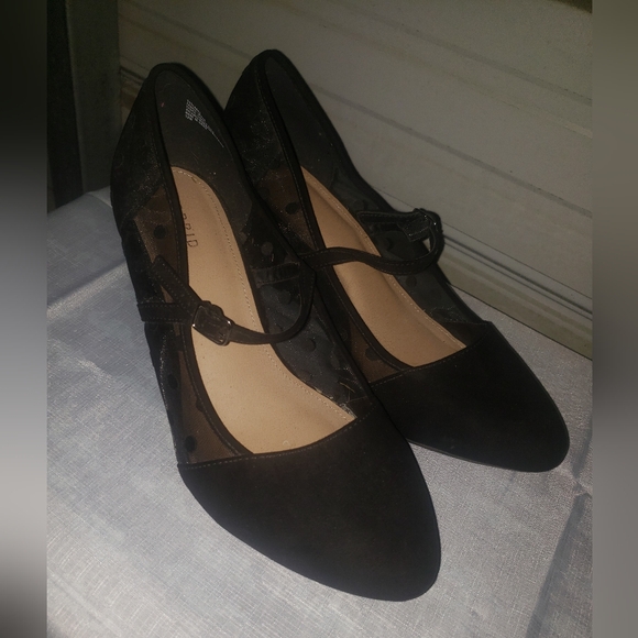 Size 12 wide Torrid Polka Dot mesh mini Wedge black sandals shoes - Picture 6 of 8